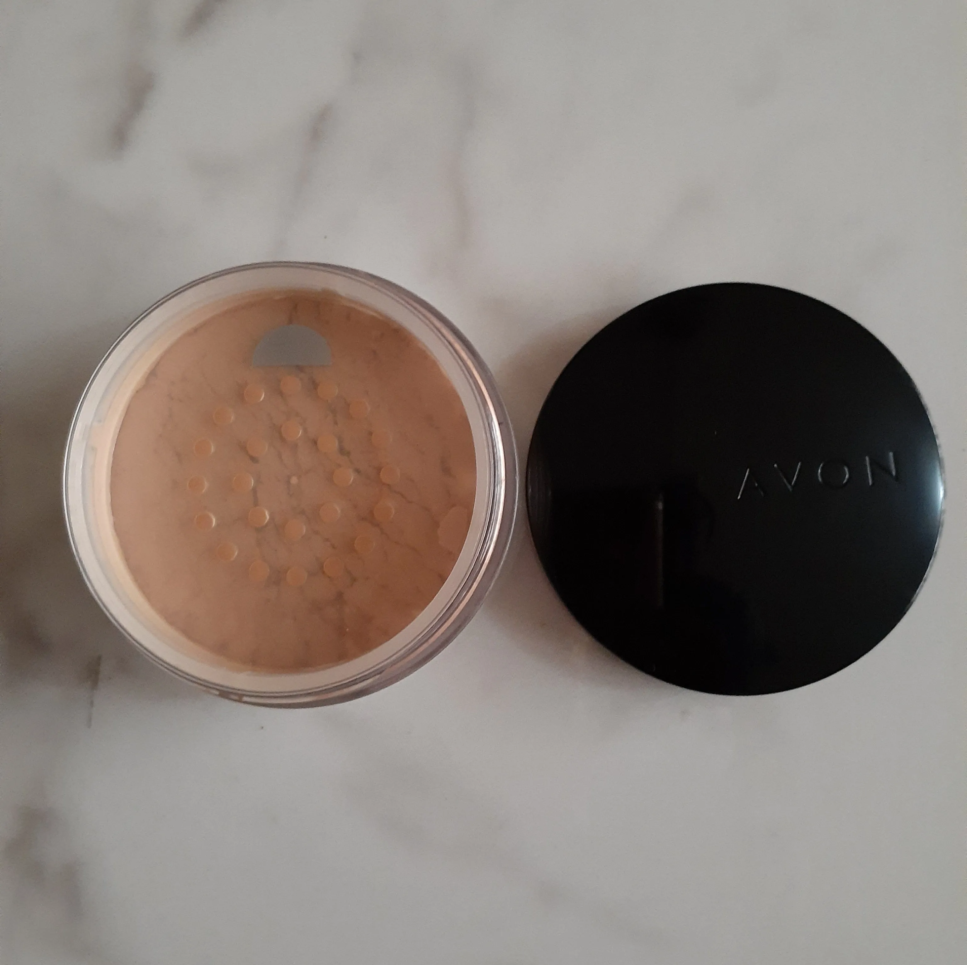 Avon Ideal Flawless Loose Powder | Medium