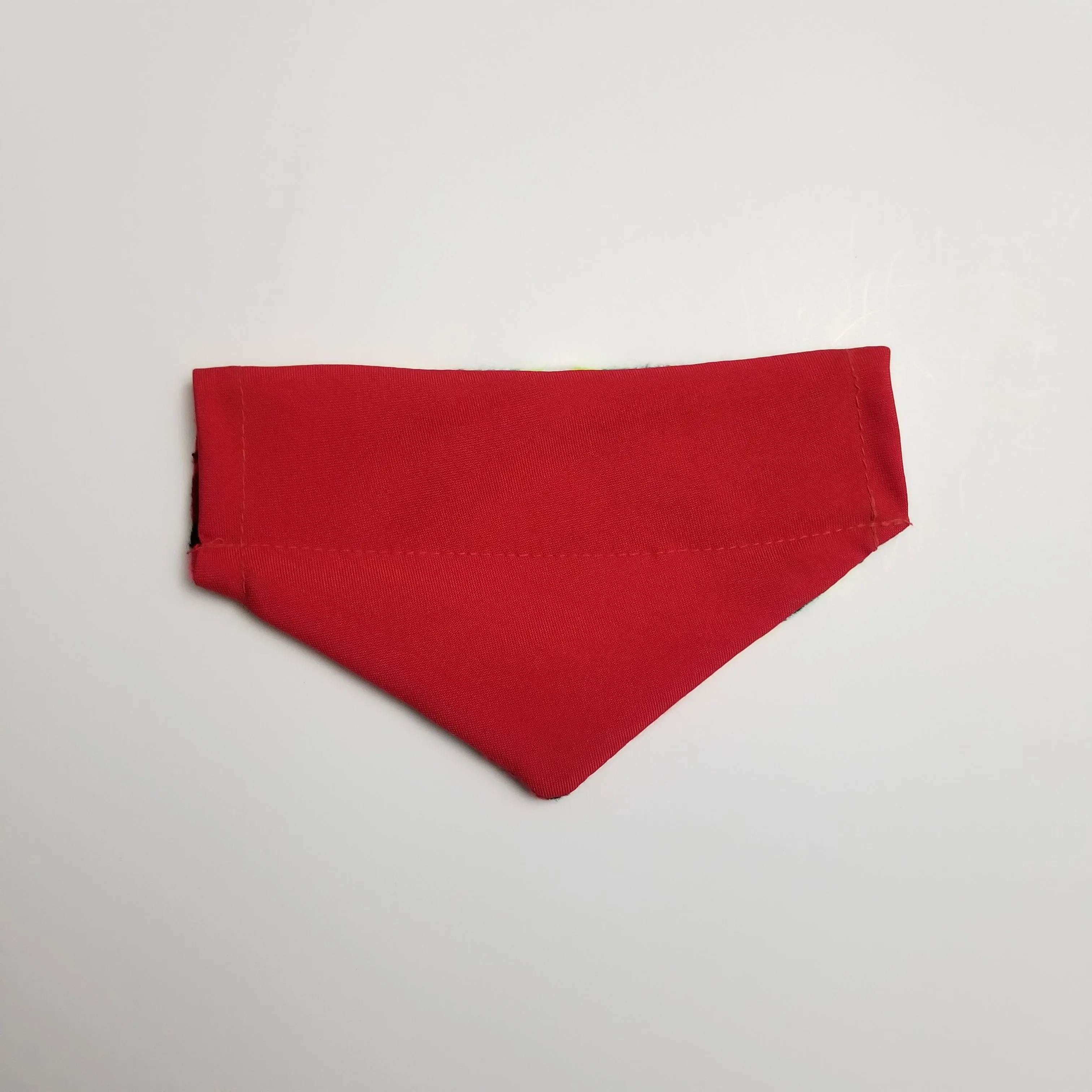 MEDIUM RED SARAPE DOG BANDANA. 62