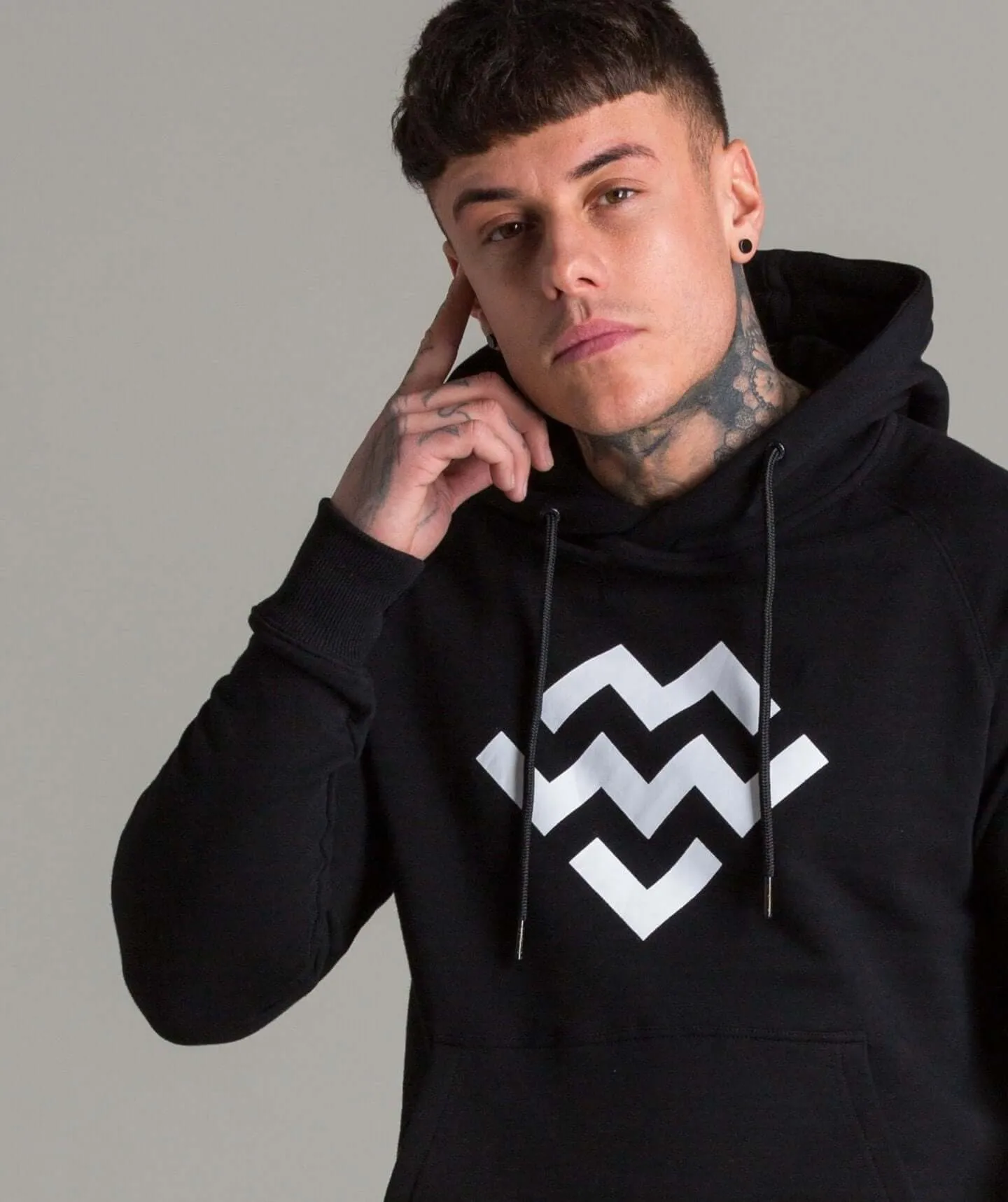 Pursuit Logo Pullover Hoodie (Black/White)